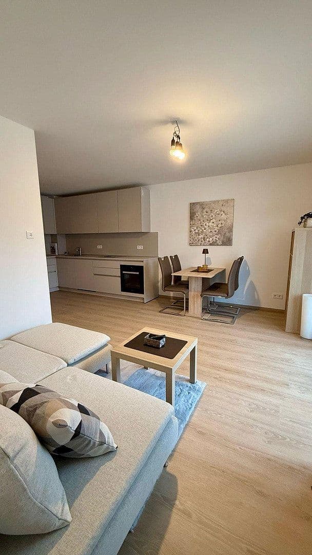 Prenájom bytu 1-izbový 43 m², Langenzenn, Bavorsko Prenájom bytu 1-izbový 43 m², Langenzenn, Bavorsko