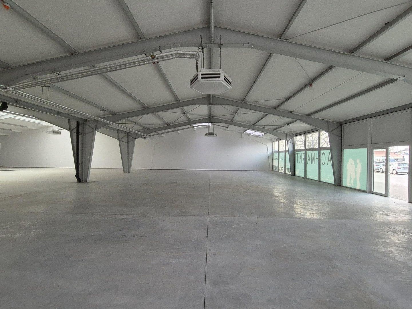 Prenájom nebytového priestoru 10.000 m², Bosenheimer Straße 280, Bad Kreuznach, Porýnie-Falcko Prenájom nebytového priestoru 10.000 m², Bosenheimer Straße 280, Bad Kreuznach, Porýnie-Falcko