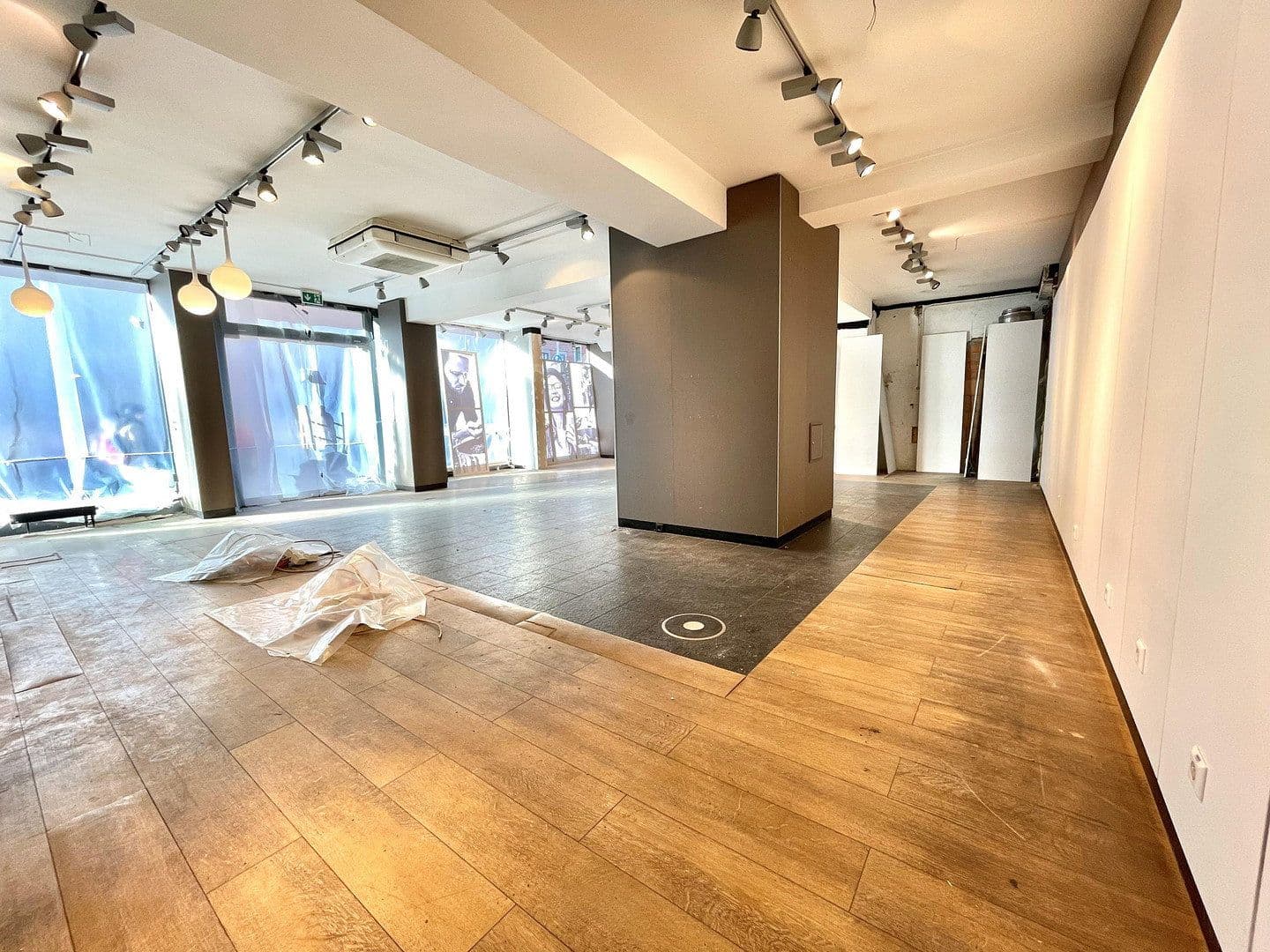 Prenájom nebytového priestoru 101 m², Zweibrückenstrasse 3, München, Bavorsko Prenájom nebytového priestoru 101 m², Zweibrückenstrasse 3, München, Bavorsko