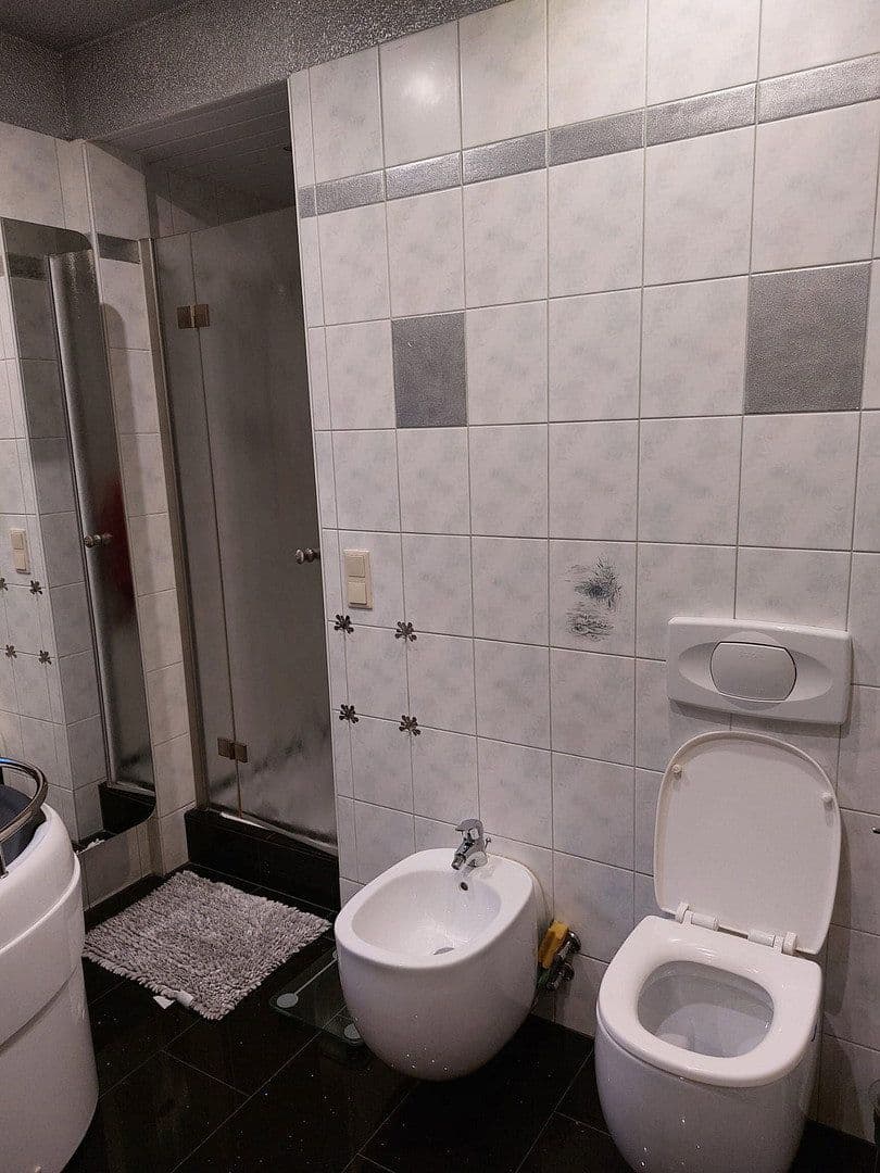 Predaj domu 176 m², pozemek 551 m², Am Schwefelgraben 3, Mühlhausen-Ehingen, Bádensko-Wurttembersko Predaj domu 176 m², pozemek 551 m², Am Schwefelgraben 3, Mühlhausen-Ehingen, Bádensko-Wurttembersko