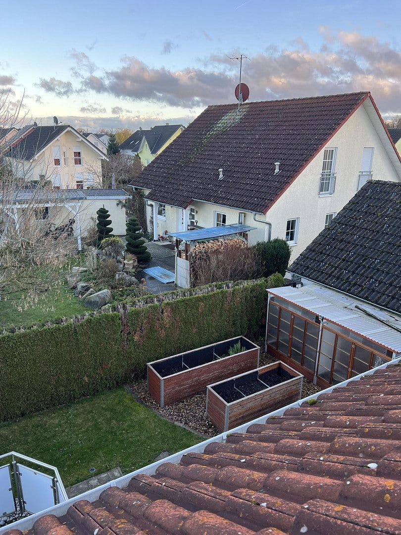 Predaj domu 176 m², pozemek 551 m², Am Schwefelgraben 3, Mühlhausen-Ehingen, Bádensko-Wurttembersko Predaj domu 176 m², pozemek 551 m², Am Schwefelgraben 3, Mühlhausen-Ehingen, Bádensko-Wurttembersko