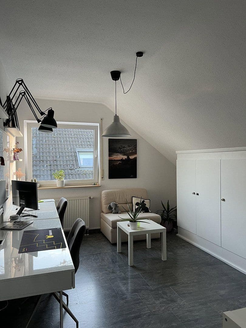 Predaj domu 176 m², pozemek 551 m², Am Schwefelgraben 3, Mühlhausen-Ehingen, Bádensko-Wurttembersko Predaj domu 176 m², pozemek 551 m², Am Schwefelgraben 3, Mühlhausen-Ehingen, Bádensko-Wurttembersko