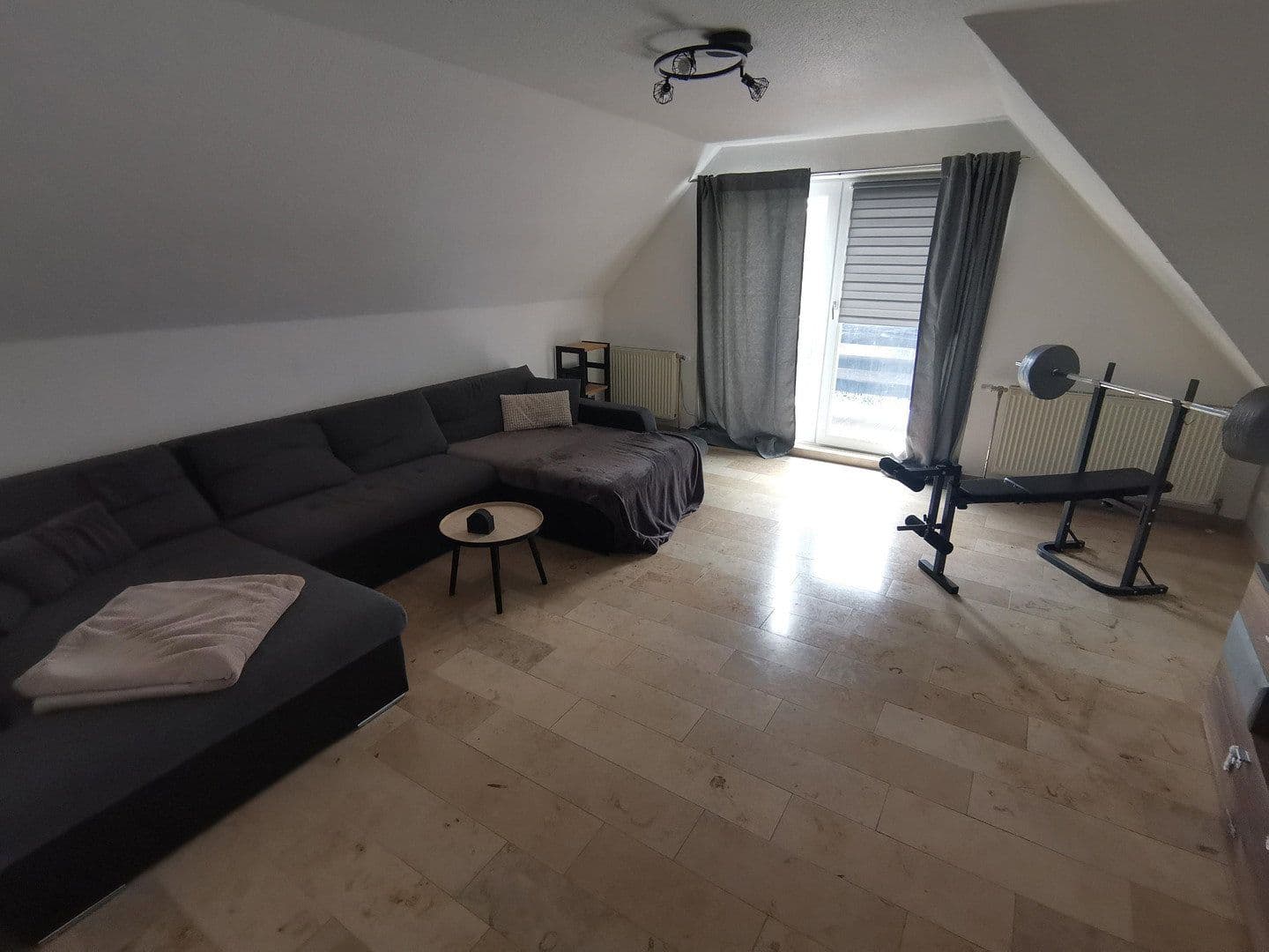 Prenájom bytu 4-izbový 97 m², Schleswiger Straße 38 a, Heide, Šlezvicko-Holštajnsko Prenájom bytu 4-izbový 97 m², Schleswiger Straße 38 a, Heide, Šlezvicko-Holštajnsko