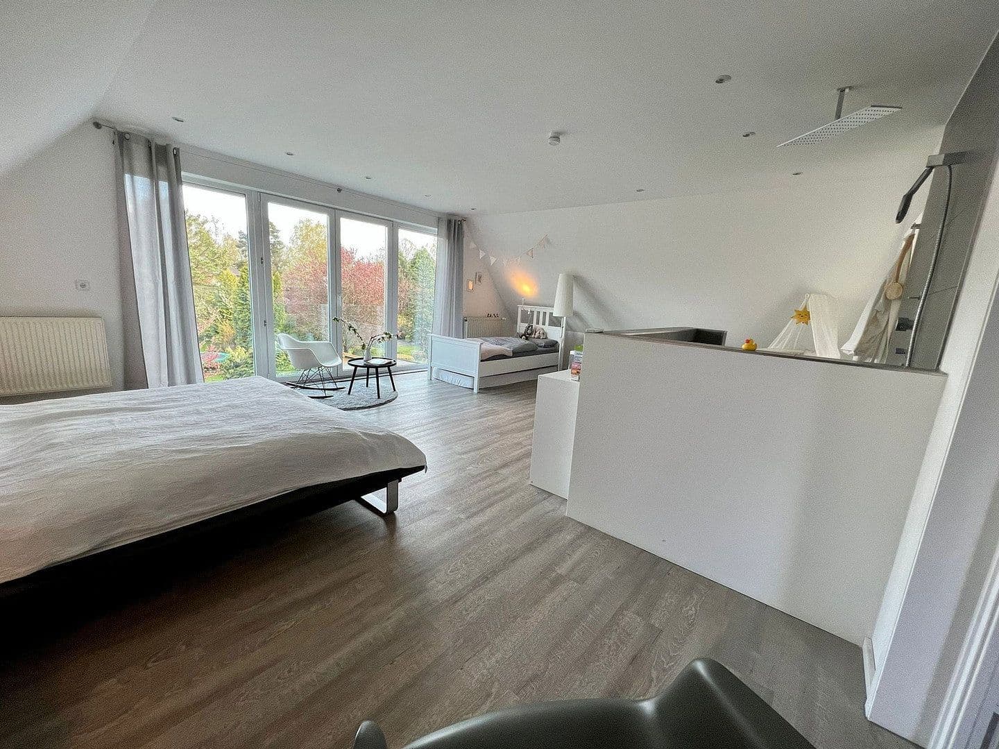 Prenájom domu 180 m², pozemek 1.000 m², Hamburg, Hamburg Prenájom domu 180 m², pozemek 1.000 m², Hamburg, Hamburg
