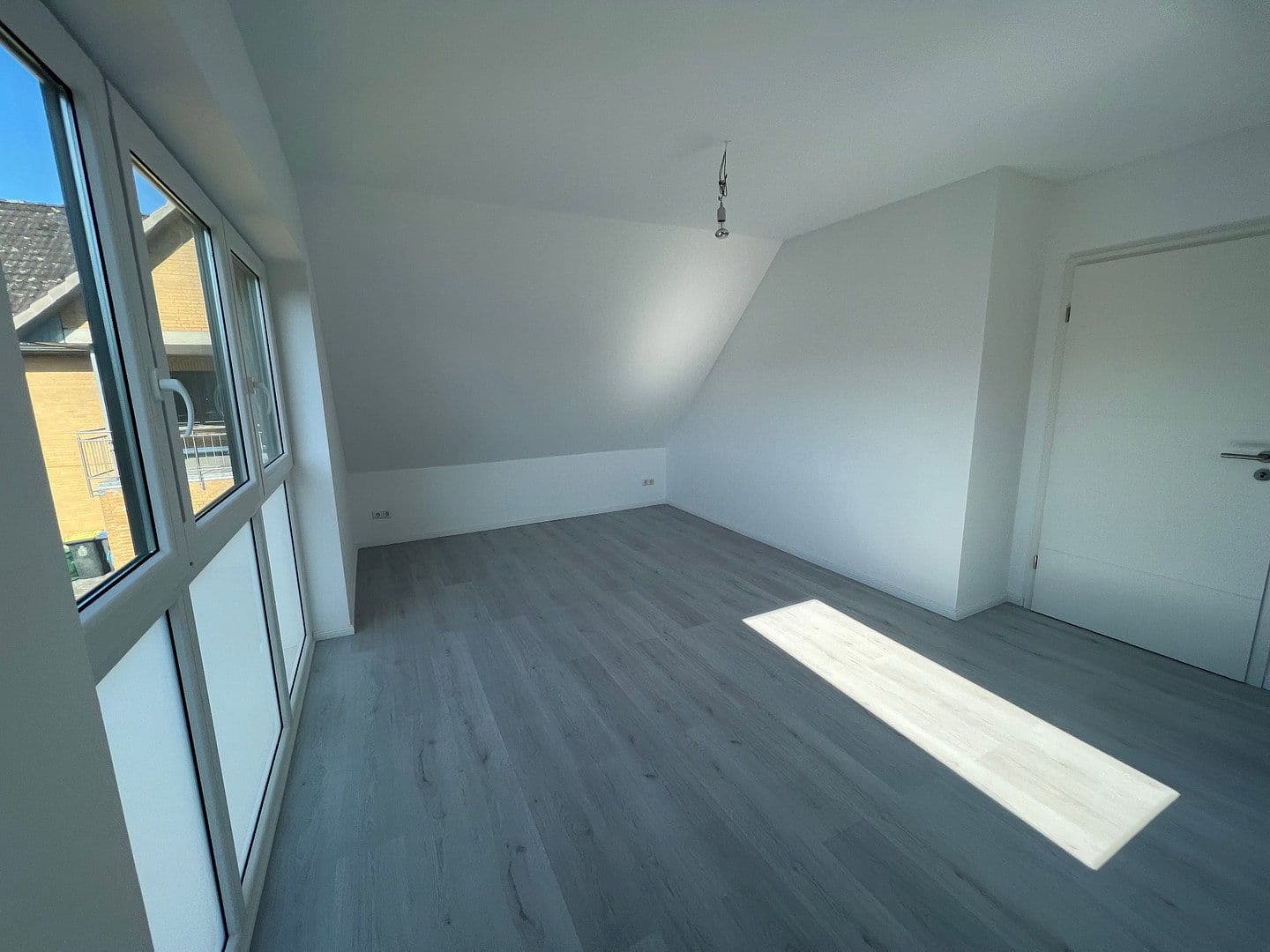 Prenájom domu 115 m², pozemek 346 m², Hamburg, Hamburg Prenájom domu 115 m², pozemek 346 m², Hamburg, Hamburg