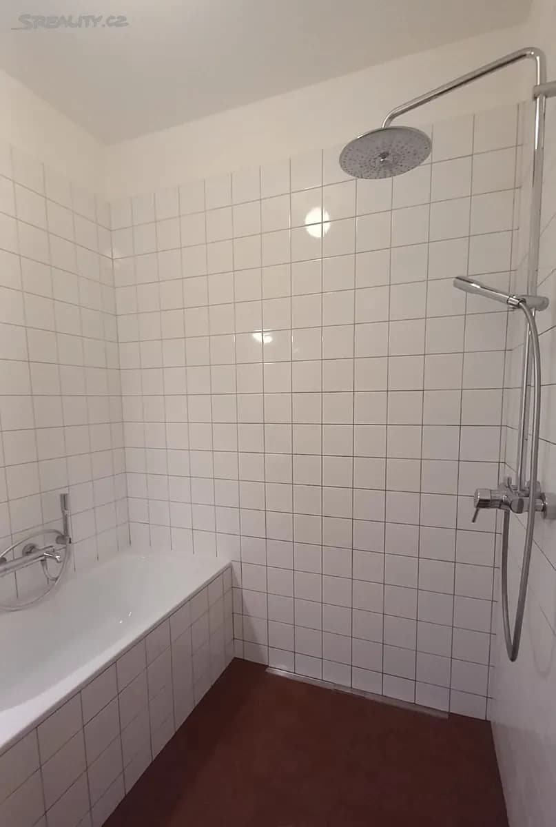 Predaj bytu 3-izbový 73 m², Vrázova, Praha, Praha Predaj bytu 3-izbový 73 m², Vrázova, Praha, Praha