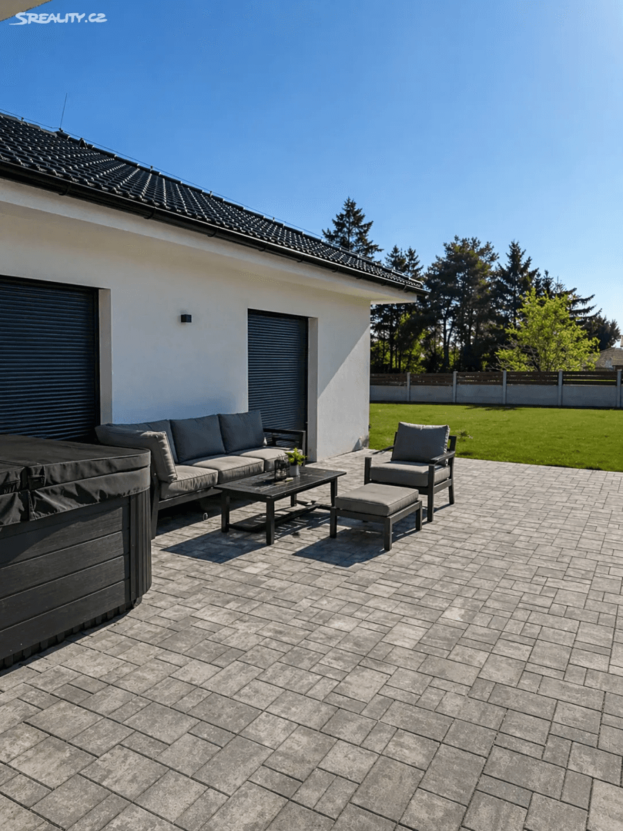 Predaj domu 159 m², pozemek 835 m², Pomněnková, Mukařov, Středočeský kraj Predaj domu 159 m², pozemek 835 m², Pomněnková, Mukařov, Středočeský kraj