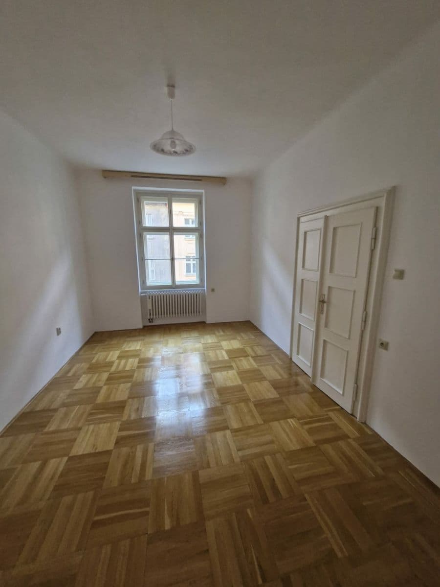 Prenájom bytu 3-izbový 85 m², Podskalská, Praha, Praha Prenájom bytu 3-izbový 85 m², Podskalská, Praha, Praha