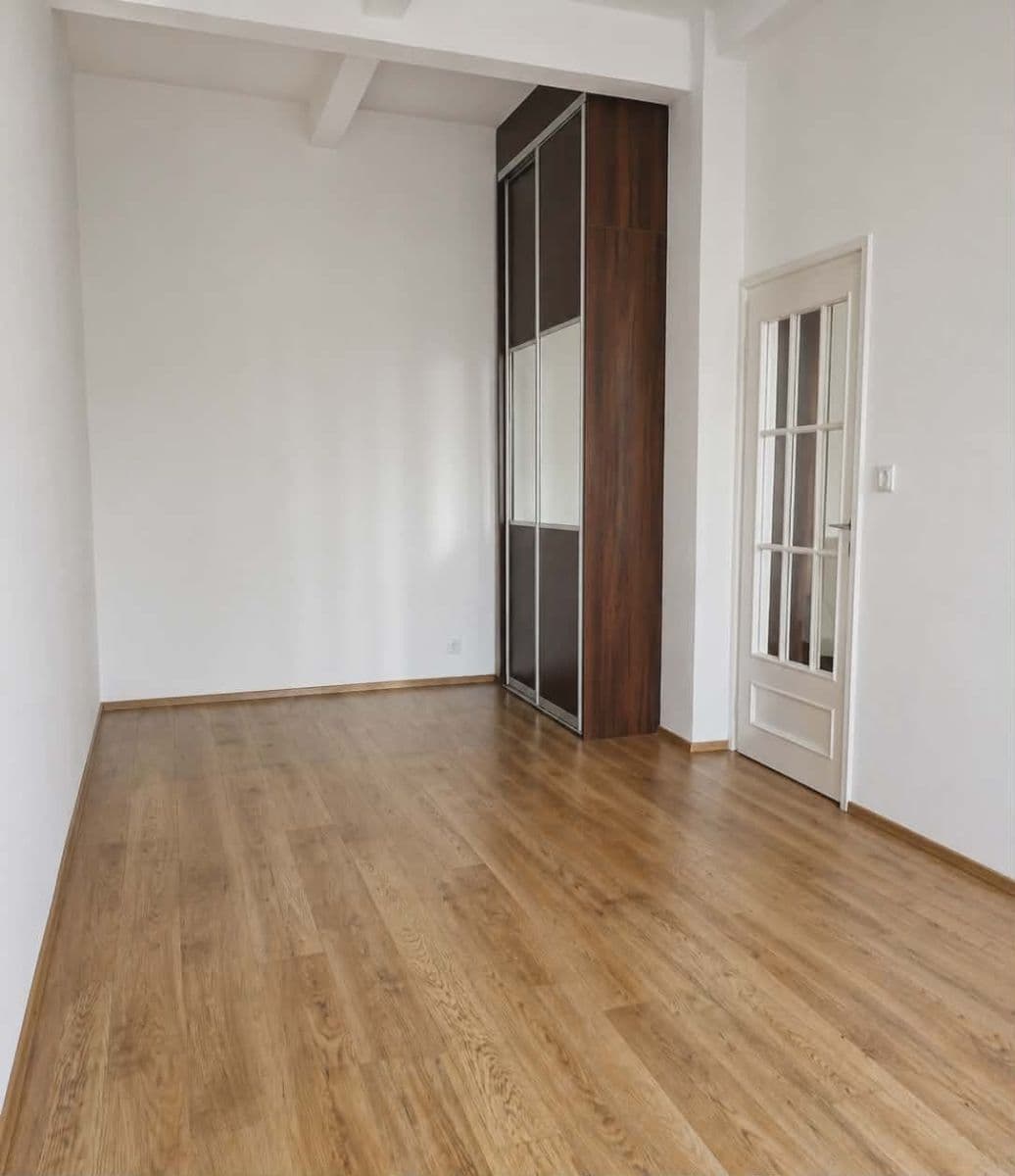 Prenájom bytu 3-izbový 85 m², Podskalská, Praha, Praha Prenájom bytu 3-izbový 85 m², Podskalská, Praha, Praha