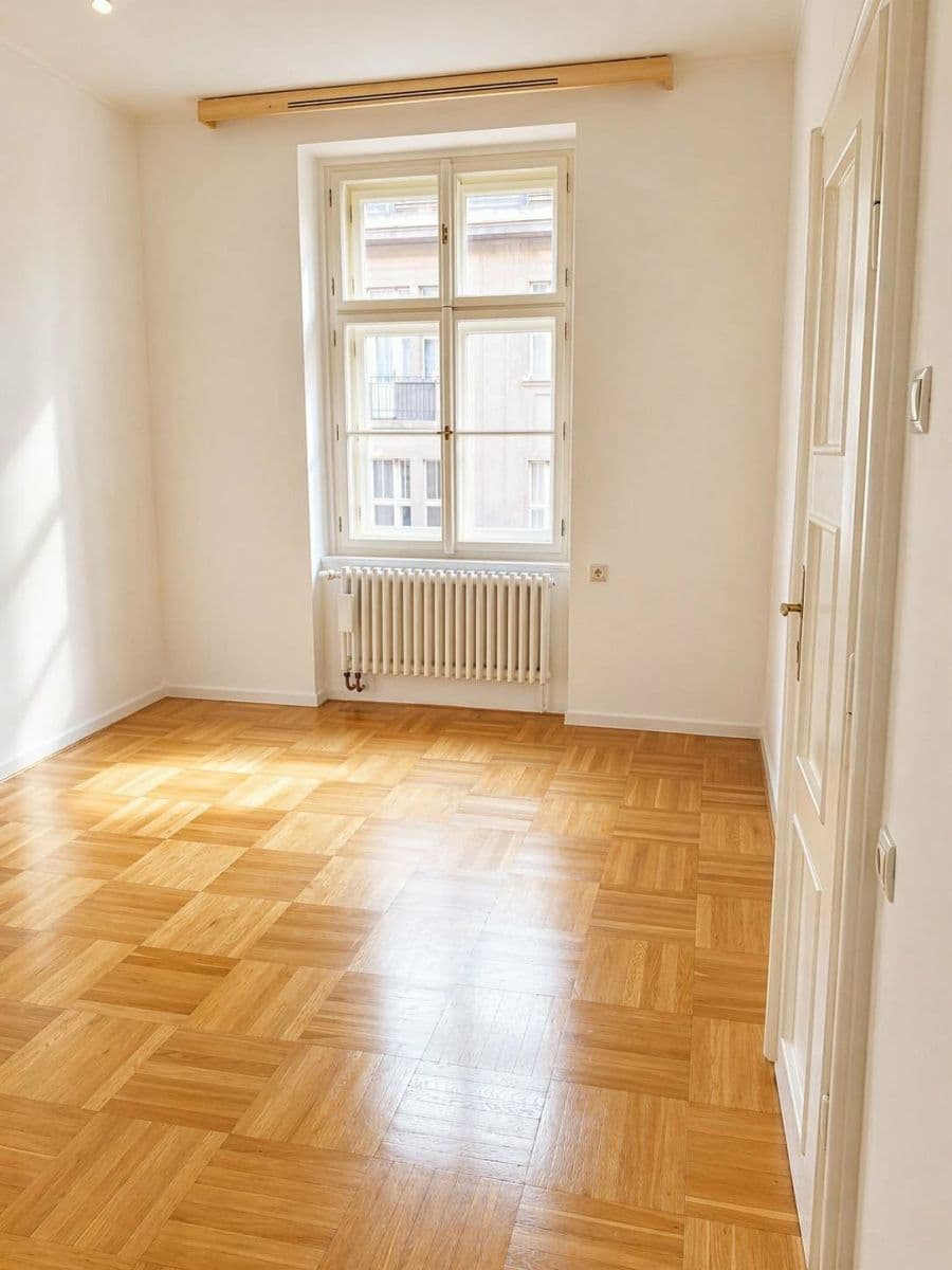 Prenájom bytu 3-izbový 85 m², Podskalská, Praha, Praha Prenájom bytu 3-izbový 85 m², Podskalská, Praha, Praha