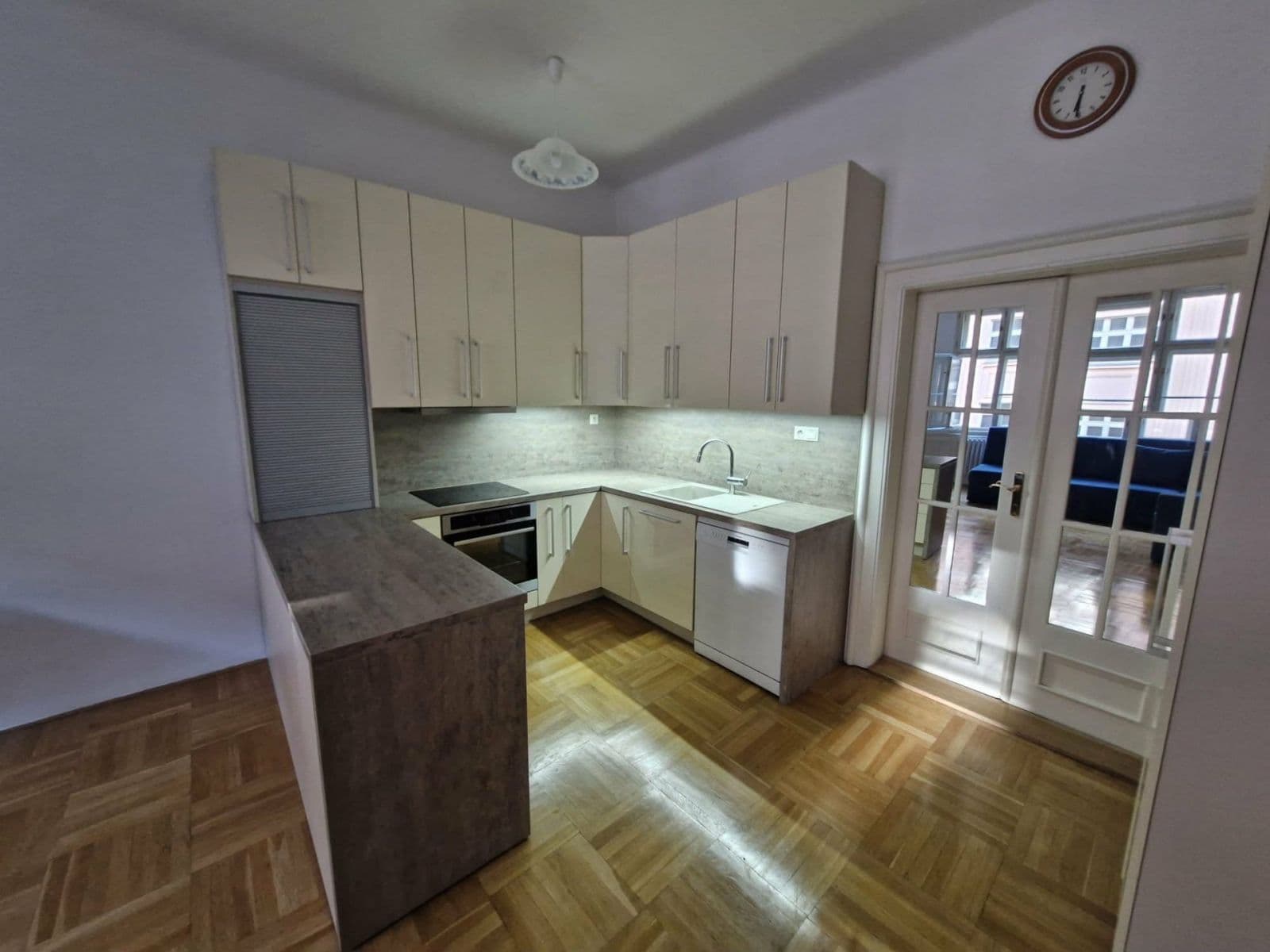 Prenájom bytu 3-izbový 85 m², Podskalská, Praha, Praha Prenájom bytu 3-izbový 85 m², Podskalská, Praha, Praha