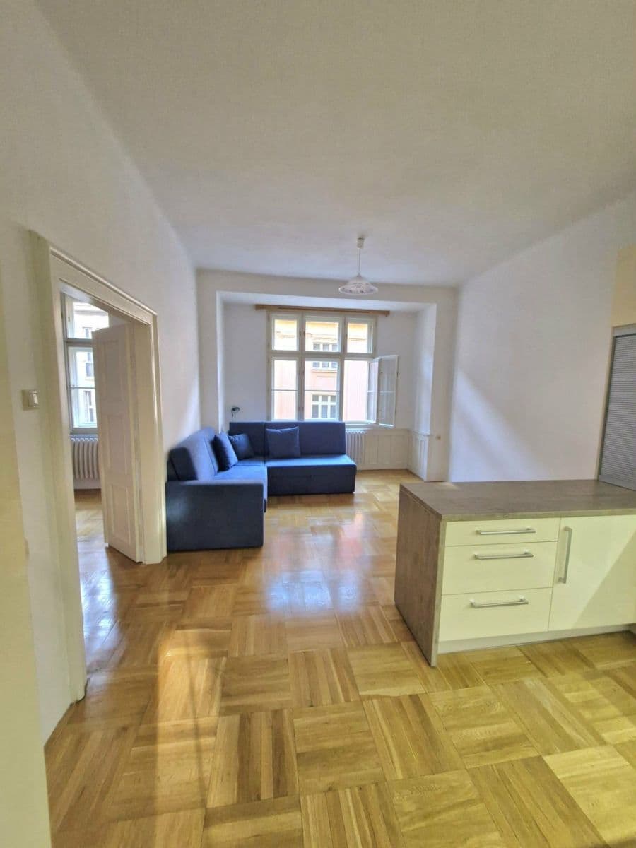 Prenájom bytu 3-izbový 85 m², Podskalská, Praha, Praha Prenájom bytu 3-izbový 85 m², Podskalská, Praha, Praha