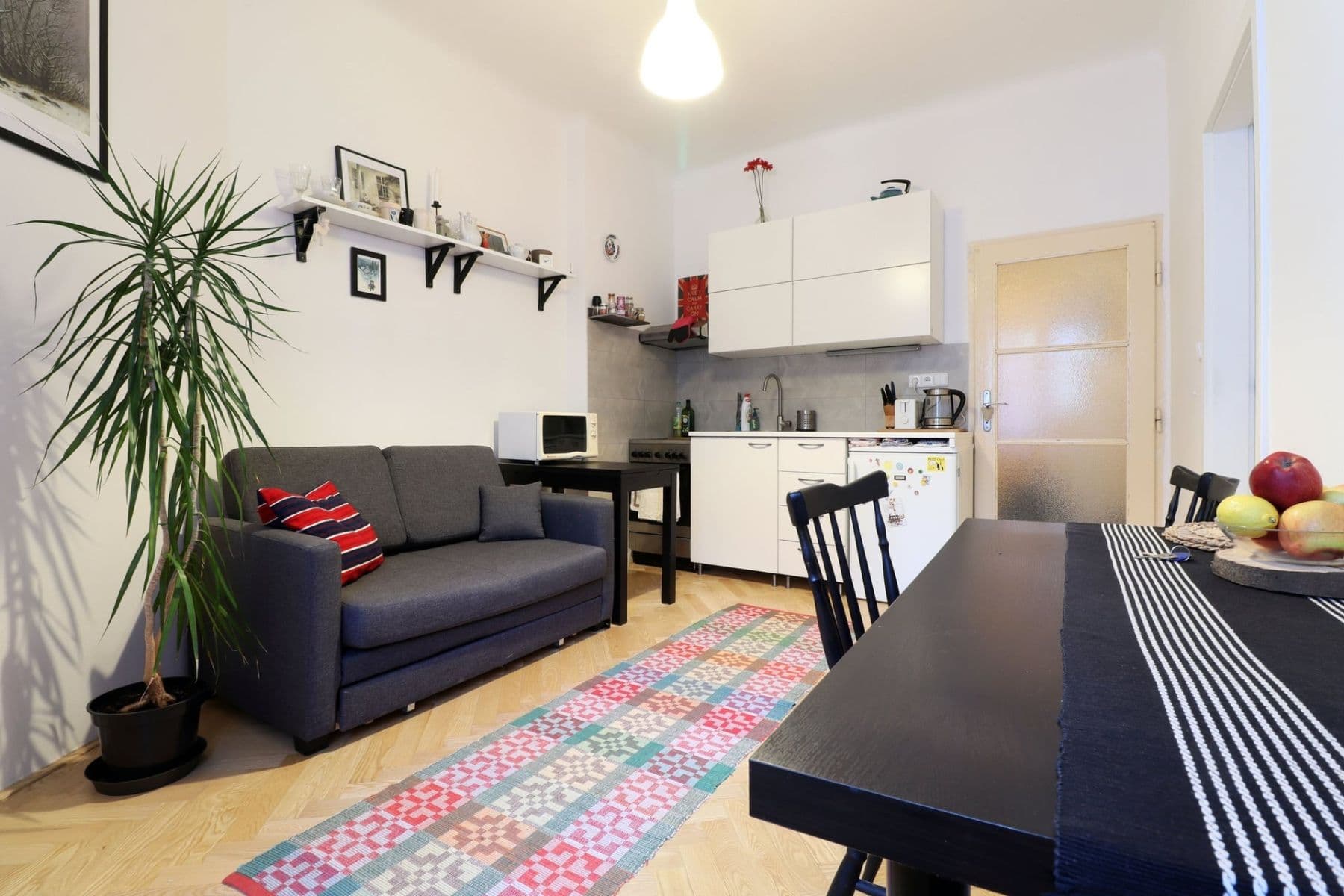 Prenájom bytu 1-izbový 39 m², Vacínova, Praha, Praha Prenájom bytu 1-izbový 39 m², Vacínova, Praha, Praha