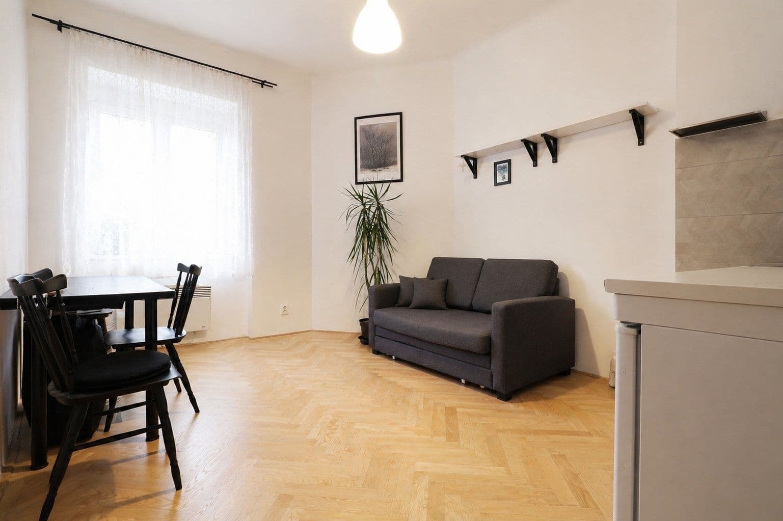 Prenájom bytu 1-izbový 39 m², Vacínova, Praha, Praha Prenájom bytu 1-izbový 39 m², Vacínova, Praha, Praha