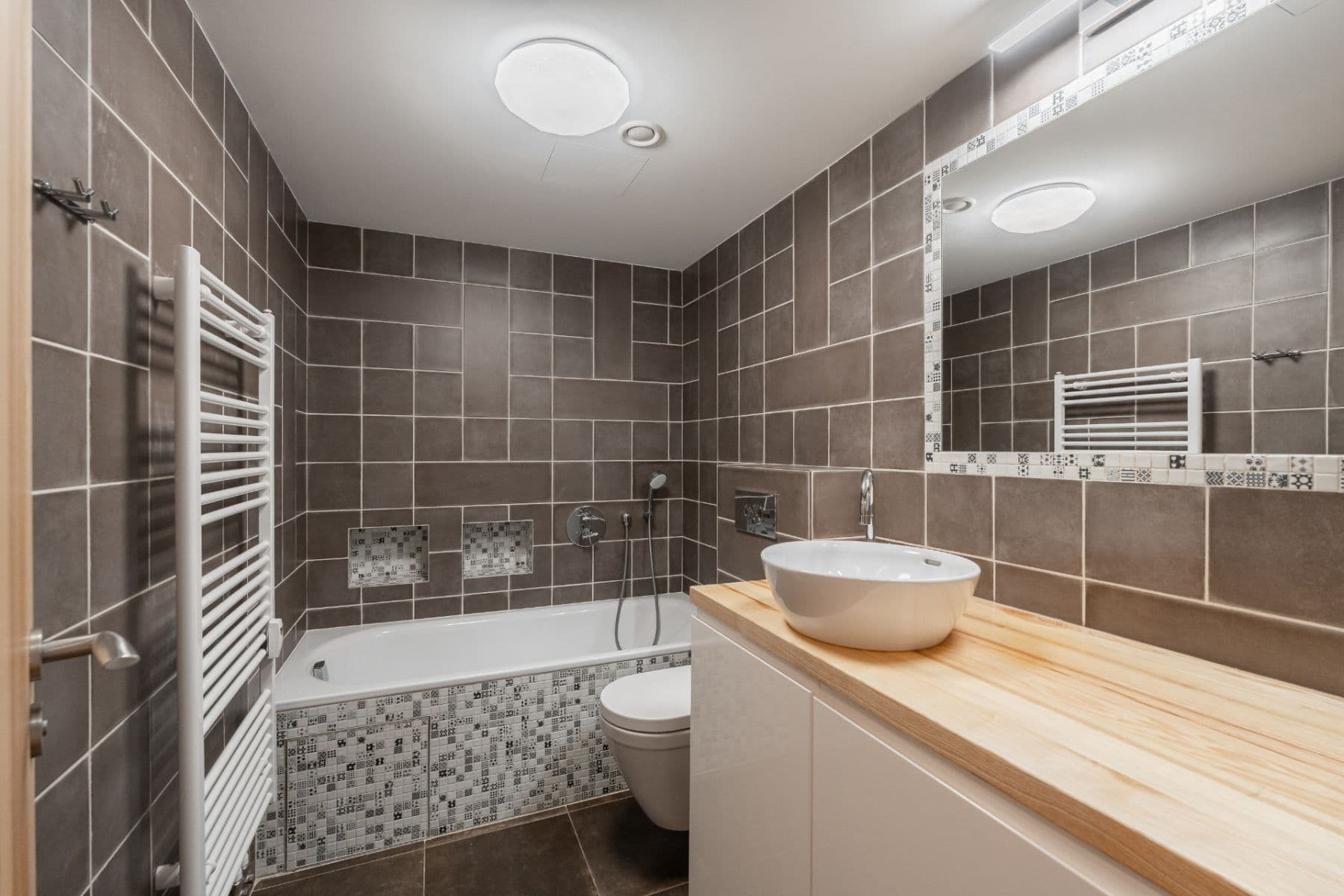 Prenájom bytu 3-izbový 84 m², Ambrožova, Praha, Praha Prenájom bytu 3-izbový 84 m², Ambrožova, Praha, Praha