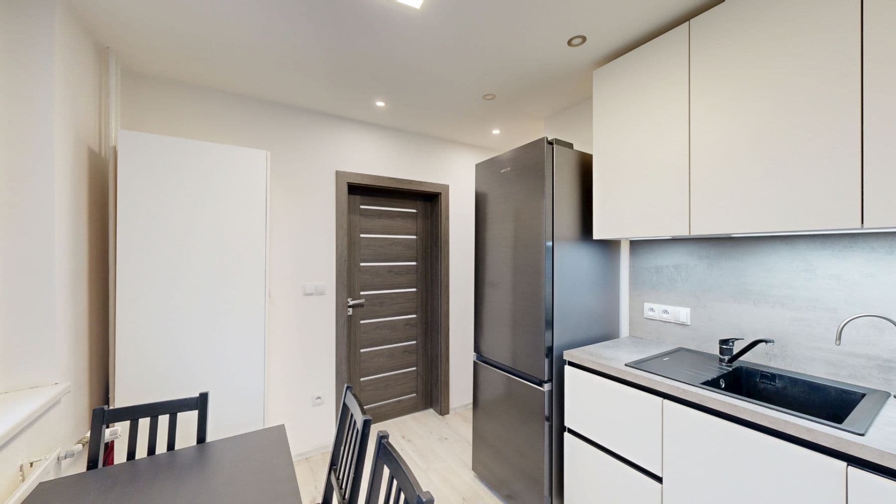 Prenájom bytu 3-izbový 68 m², Na Loučkách, Kuřim, Jihomoravský kraj Prenájom bytu 3-izbový 68 m², Na Loučkách, Kuřim, Jihomoravský kraj