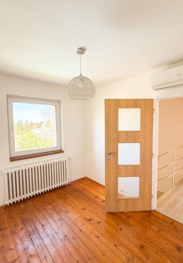 Predaj domu 165 m², pozemek 823 m², Vestecká, Vestec, Středočeský kraj Predaj domu 165 m², pozemek 823 m², Vestecká, Vestec, Středočeský kraj