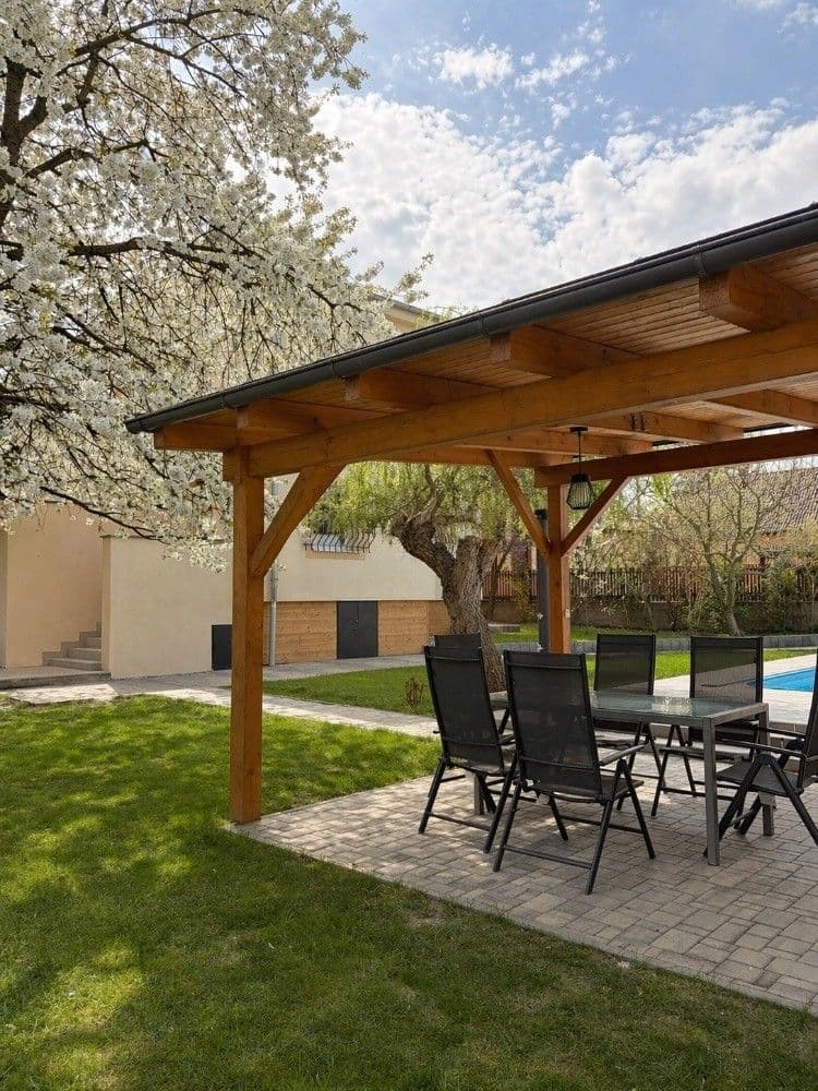 Predaj domu 165 m², pozemek 823 m², Vestecká, Vestec, Středočeský kraj Predaj domu 165 m², pozemek 823 m², Vestecká, Vestec, Středočeský kraj