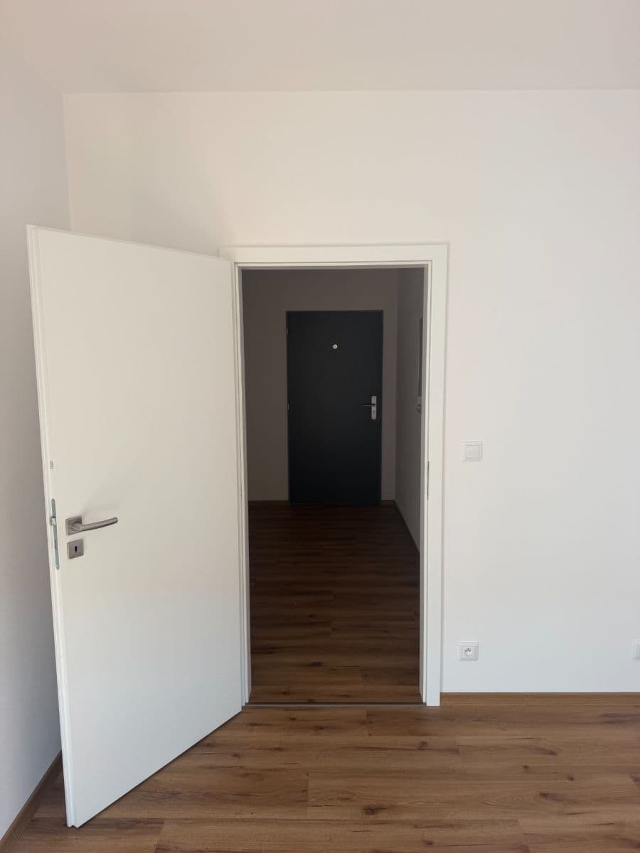 Prenájom bytu 2-izbový 56 m², U Kasáren, Dašice, Pardubický kraj Prenájom bytu 2-izbový 56 m², U Kasáren, Dašice, Pardubický kraj