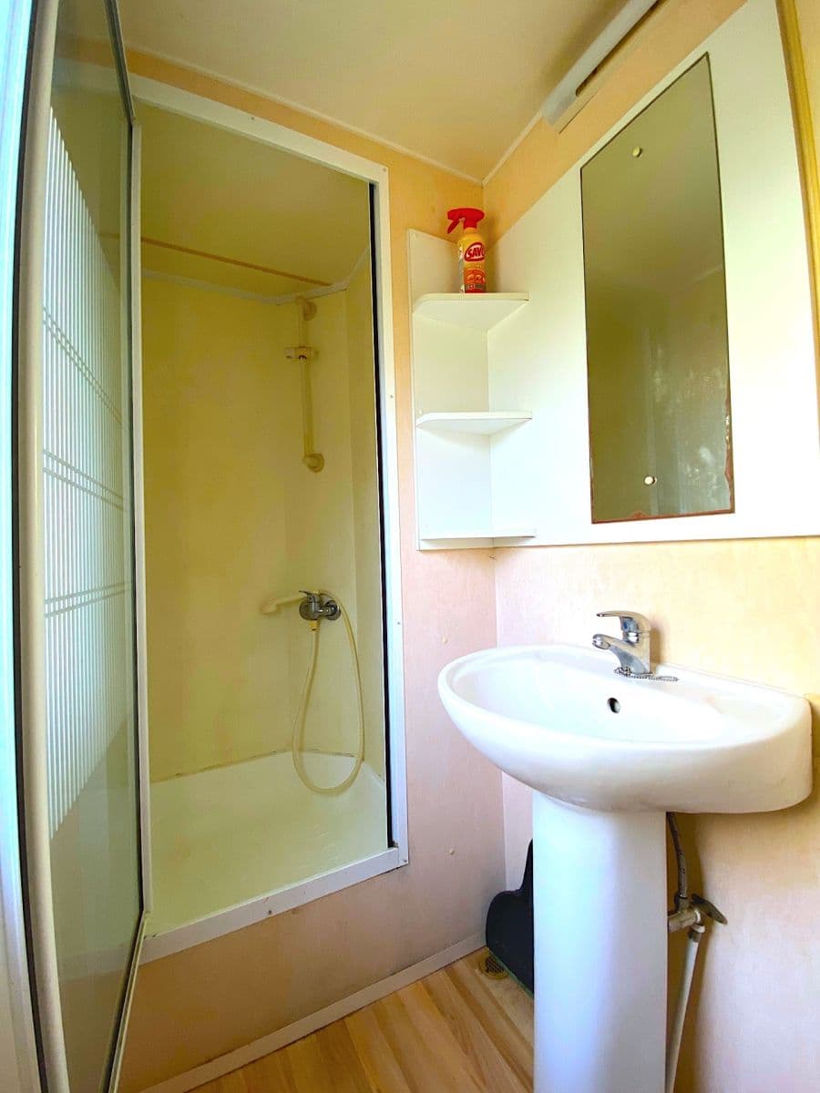 Prenájom bytu 3-izbový 30 m², Veltěžská, Praha, Praha Prenájom bytu 3-izbový 30 m², Veltěžská, Praha, Praha