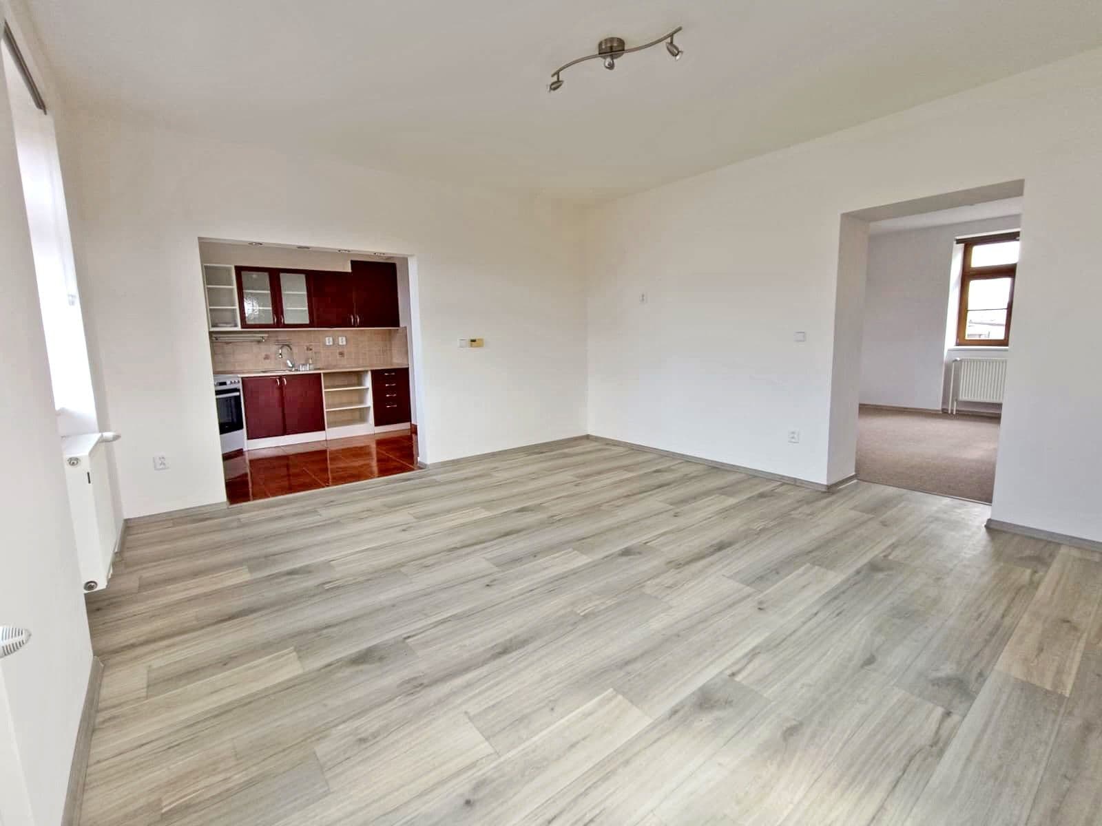 Predaj bytu 3-izbový 74 m², Dolní Čermná, Pardubický kraj Predaj bytu 3-izbový 74 m², Dolní Čermná, Pardubický kraj