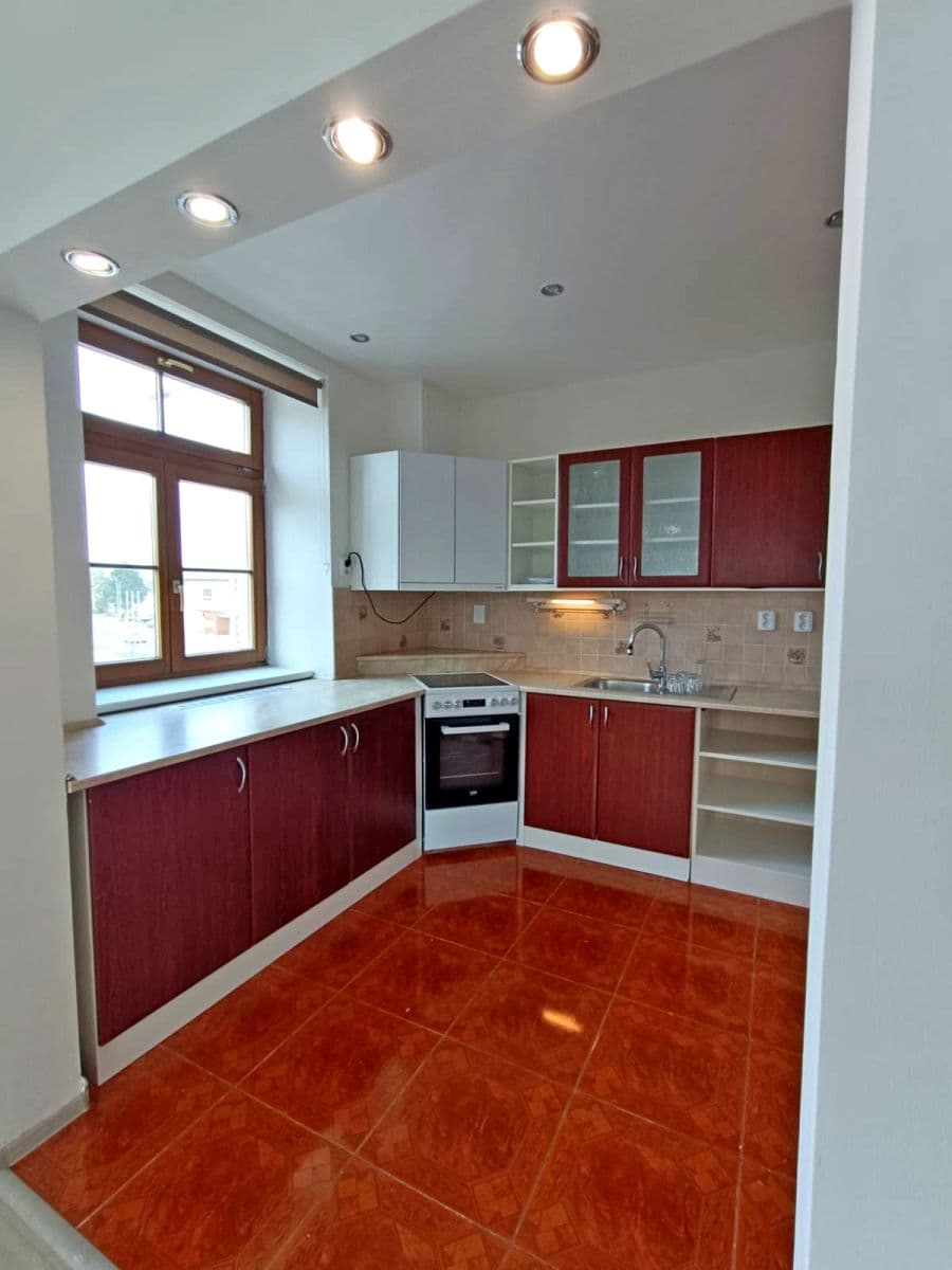 Predaj bytu 3-izbový 74 m², Dolní Čermná, Pardubický kraj Predaj bytu 3-izbový 74 m², Dolní Čermná, Pardubický kraj