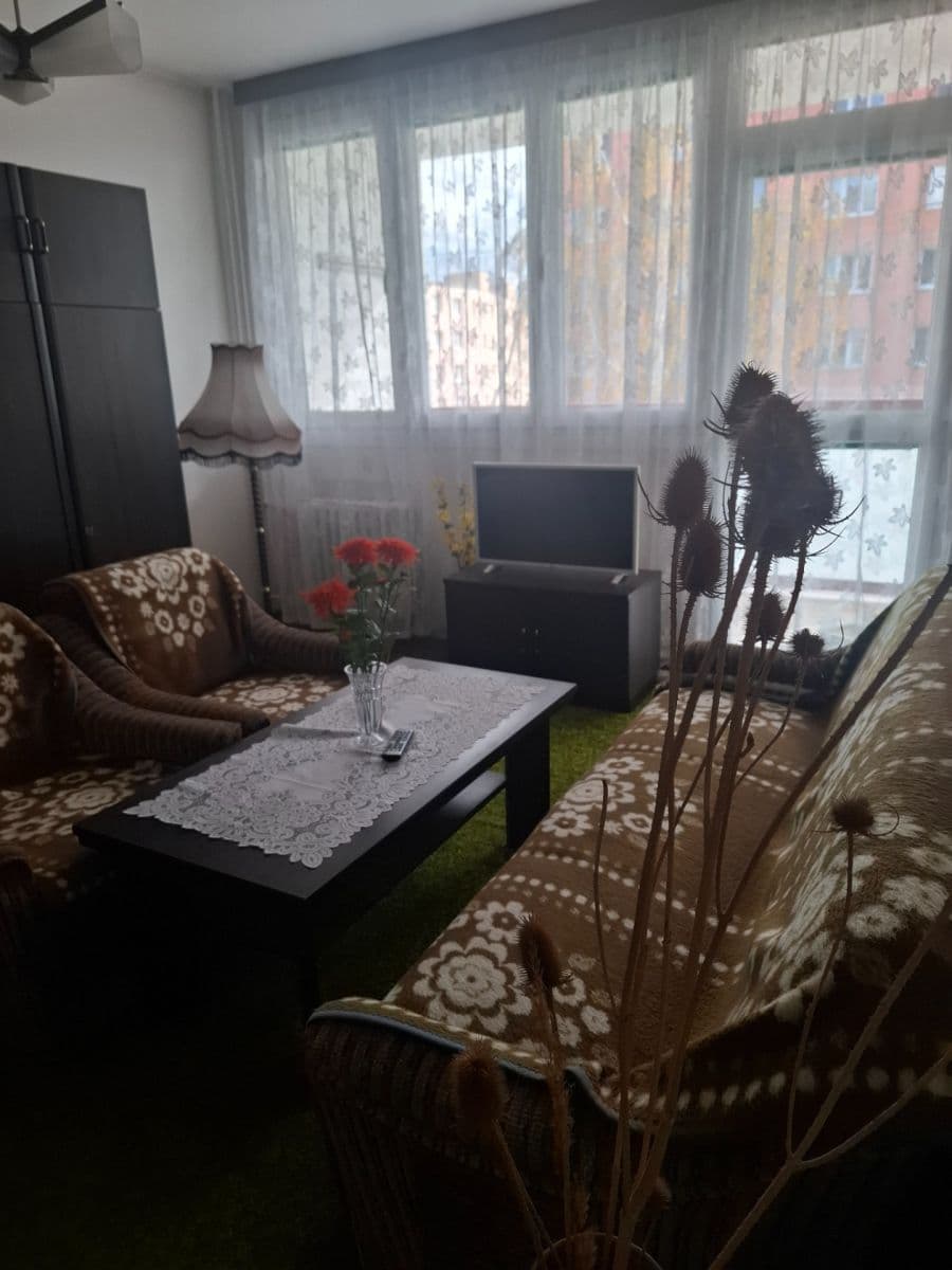 Prenájom bytu 2-izbový 57 m², Pod Vrchem, Plzeň, Plzeňský kraj Prenájom bytu 2-izbový 57 m², Pod Vrchem, Plzeň, Plzeňský kraj