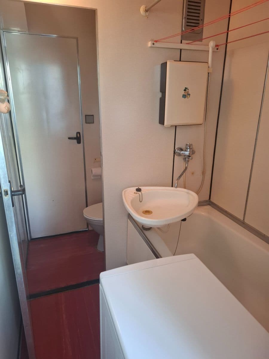 Prenájom bytu 2-izbový 57 m², Pod Vrchem, Plzeň, Plzeňský kraj Prenájom bytu 2-izbový 57 m², Pod Vrchem, Plzeň, Plzeňský kraj