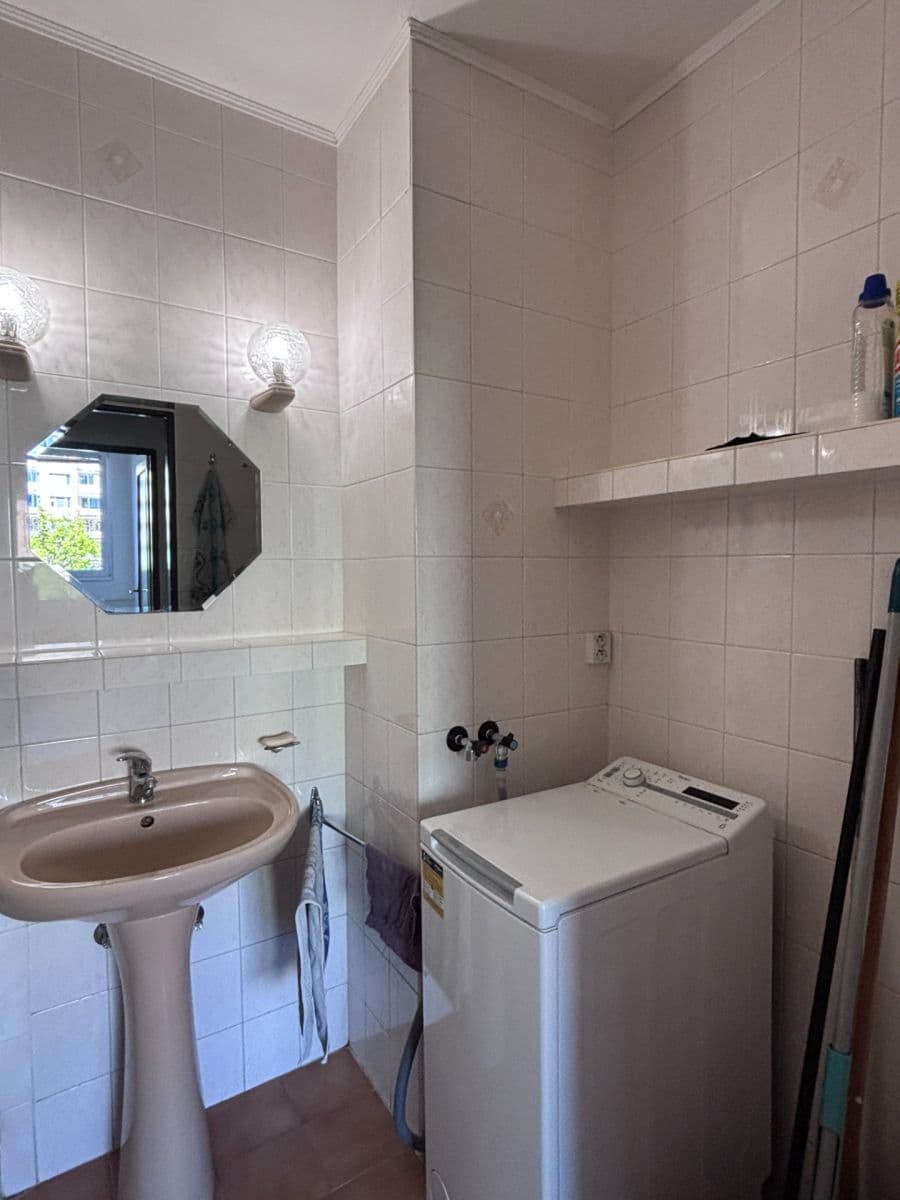 Prenájom bytu 3-izbový 77 m², Novodvorská, Praha, Praha Prenájom bytu 3-izbový 77 m², Novodvorská, Praha, Praha