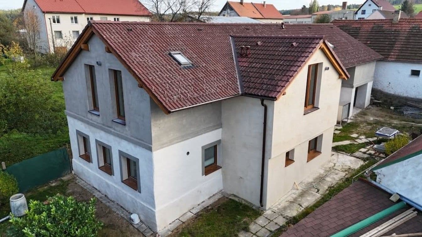 Predaj domu 210 m², pozemek 1.192 m², Albrechtice nad Vltavou, Jihočeský kraj Predaj domu 210 m², pozemek 1.192 m², Albrechtice nad Vltavou, Jihočeský kraj