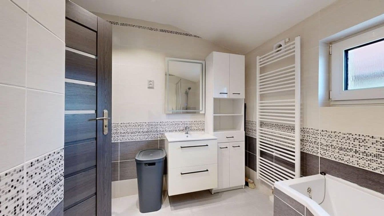 Predaj domu 210 m², pozemek 1.192 m², Albrechtice nad Vltavou, Jihočeský kraj Predaj domu 210 m², pozemek 1.192 m², Albrechtice nad Vltavou, Jihočeský kraj