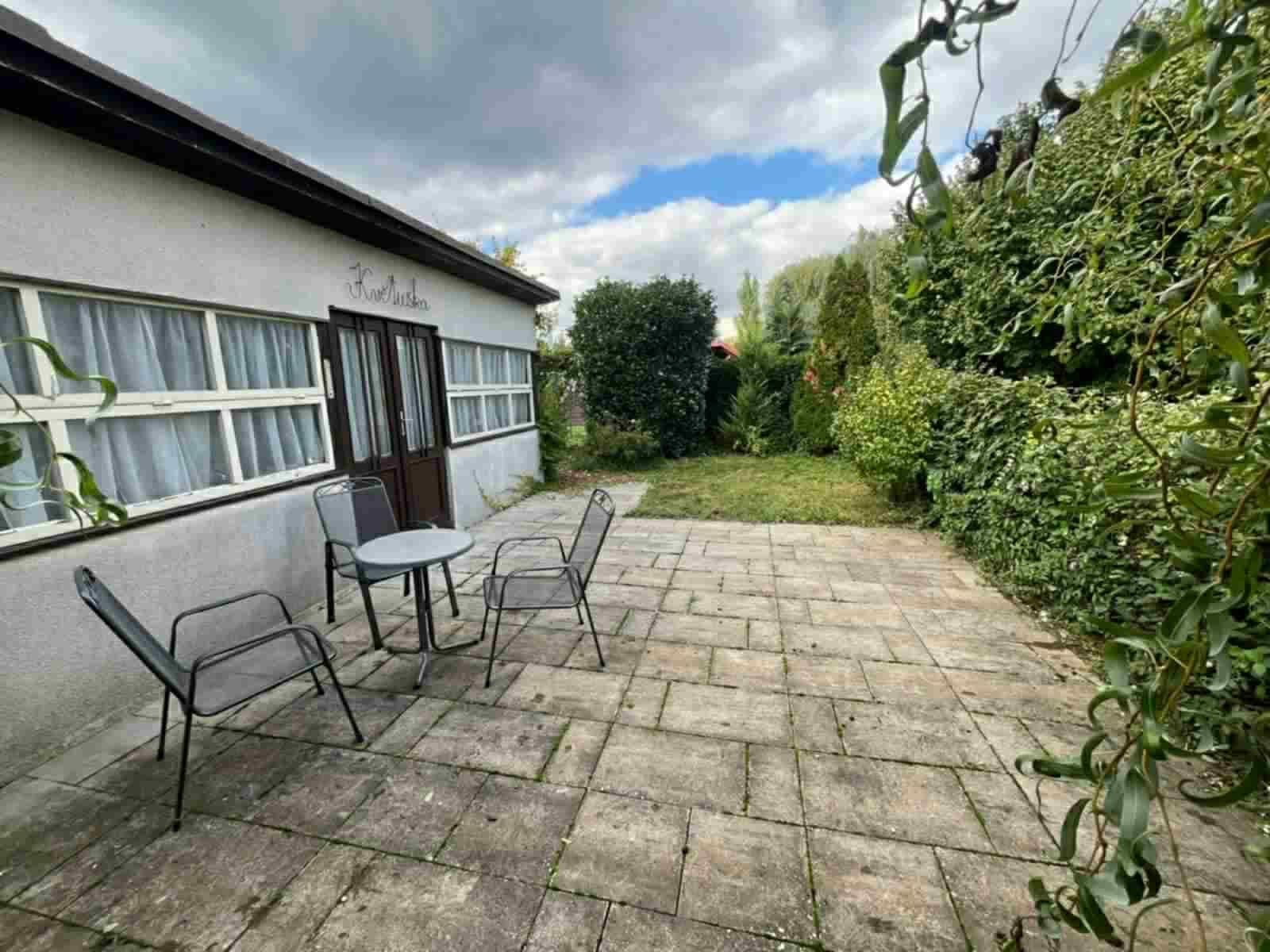 Predaj rekreačného objektu 38 m², pozemek 116 m², Černošice, Středočeský kraj Predaj rekreačného objektu 38 m², pozemek 116 m², Černošice, Středočeský kraj