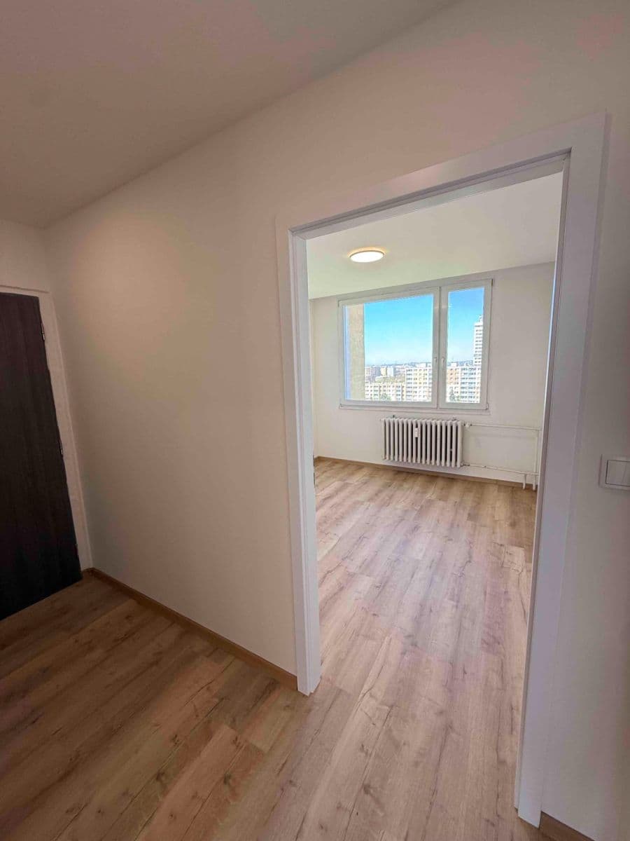 Prenájom bytu 3-izbový 75 m², Zdiměřická, Praha, Praha Prenájom bytu 3-izbový 75 m², Zdiměřická, Praha, Praha