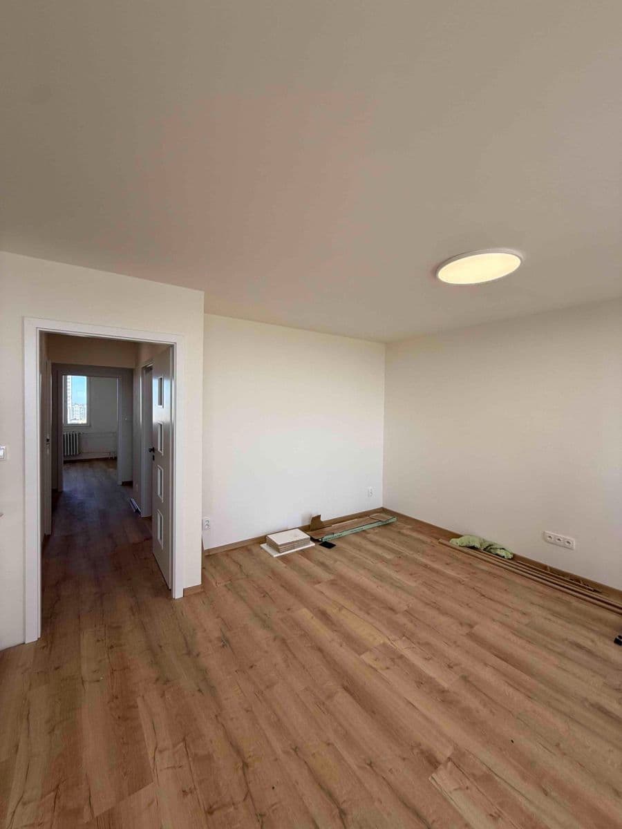 Prenájom bytu 3-izbový 75 m², Zdiměřická, Praha, Praha Prenájom bytu 3-izbový 75 m², Zdiměřická, Praha, Praha