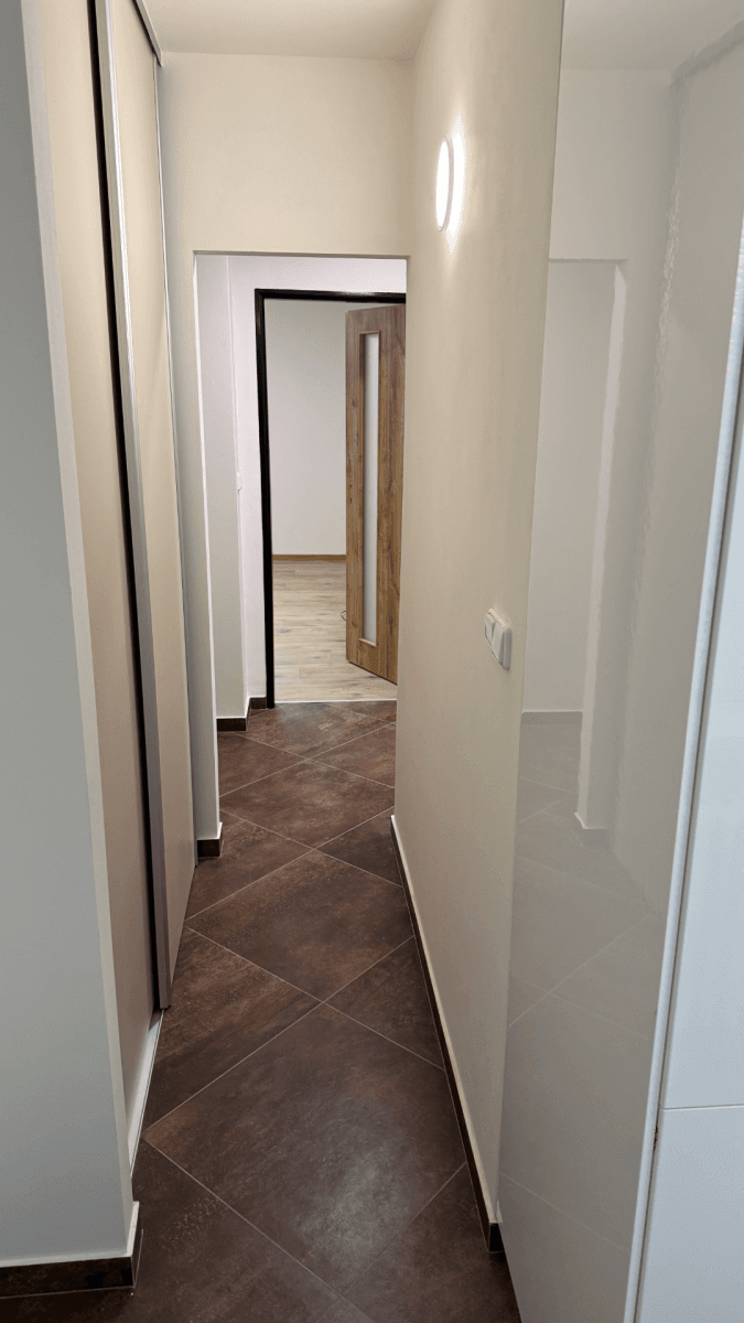 Prenájom bytu 3-izbový 68 m², Kpt. Fechtnera, Hradec Králové, Královéhradecký kraj Prenájom bytu 3-izbový 68 m², Kpt. Fechtnera, Hradec Králové, Královéhradecký kraj