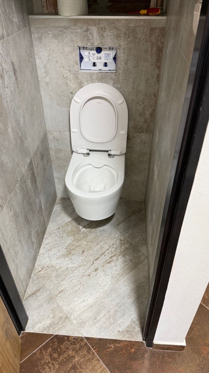 Prenájom bytu 3-izbový 68 m², Kpt. Fechtnera, Hradec Králové, Královéhradecký kraj Prenájom bytu 3-izbový 68 m², Kpt. Fechtnera, Hradec Králové, Královéhradecký kraj