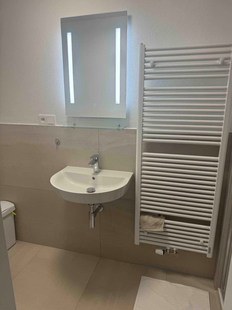 Prenájom bytu 1-izbový 35 m², Zahradní, Plzeň, Plzeňský kraj Prenájom bytu 1-izbový 35 m², Zahradní, Plzeň, Plzeňský kraj