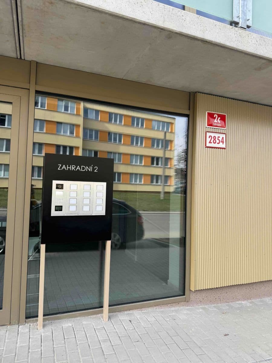 Prenájom bytu 1-izbový 35 m², Zahradní, Plzeň, Plzeňský kraj Prenájom bytu 1-izbový 35 m², Zahradní, Plzeň, Plzeňský kraj