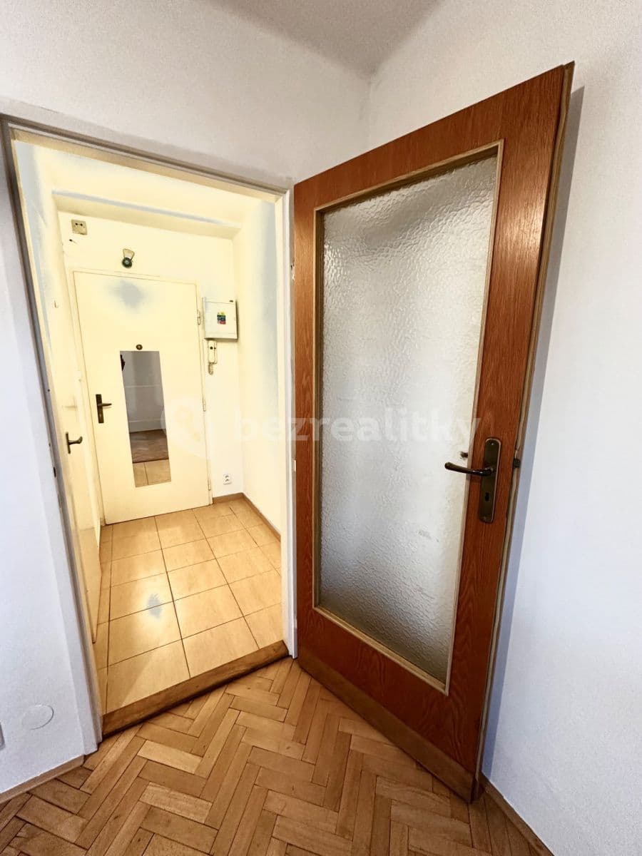 Prenájom bytu 1-izbový 16 m², Vrchlického, Praha, Praha Prenájom bytu 1-izbový 16 m², Vrchlického, Praha, Praha