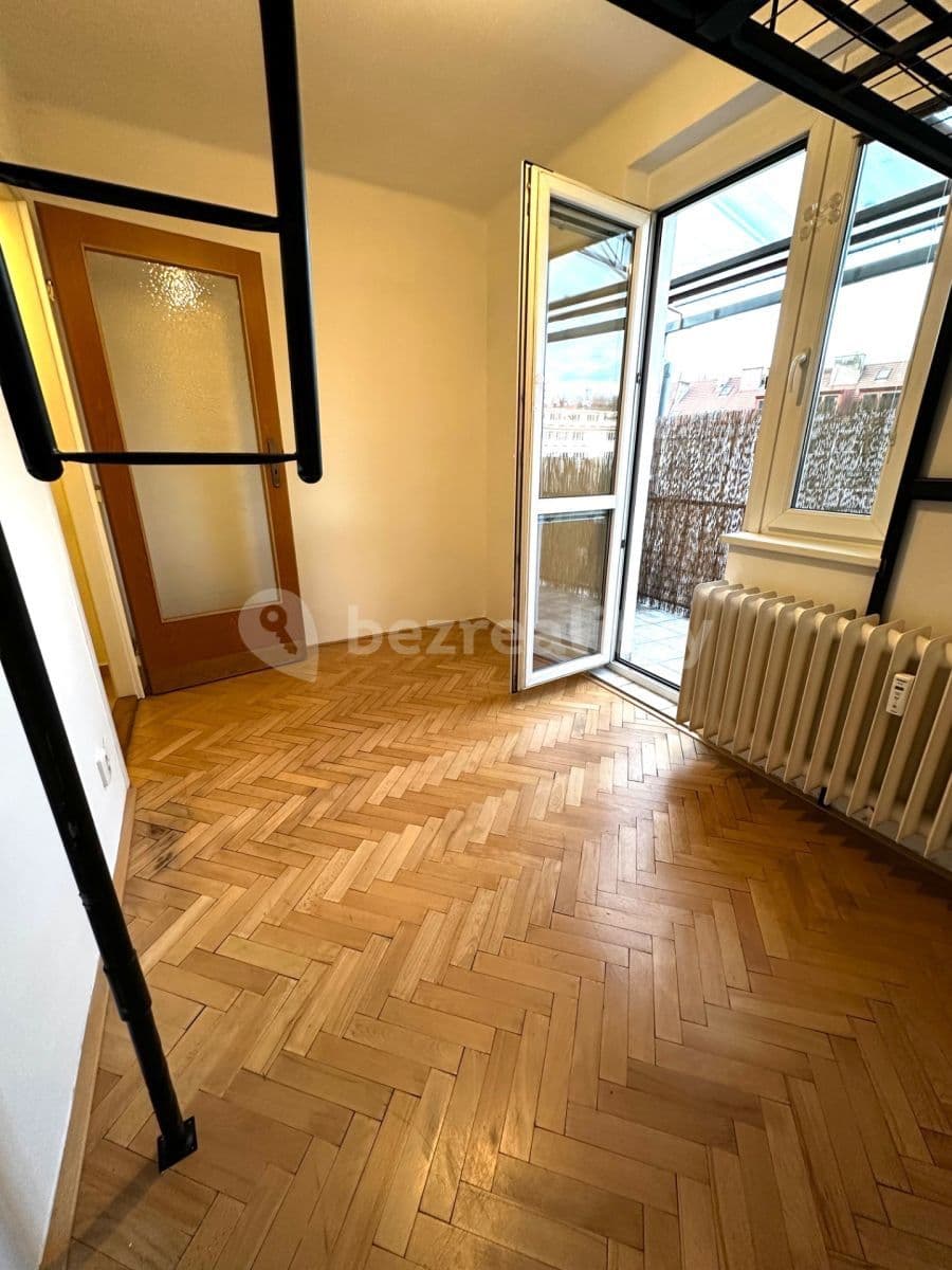 Prenájom bytu 1-izbový 16 m², Vrchlického, Praha, Praha Prenájom bytu 1-izbový 16 m², Vrchlického, Praha, Praha