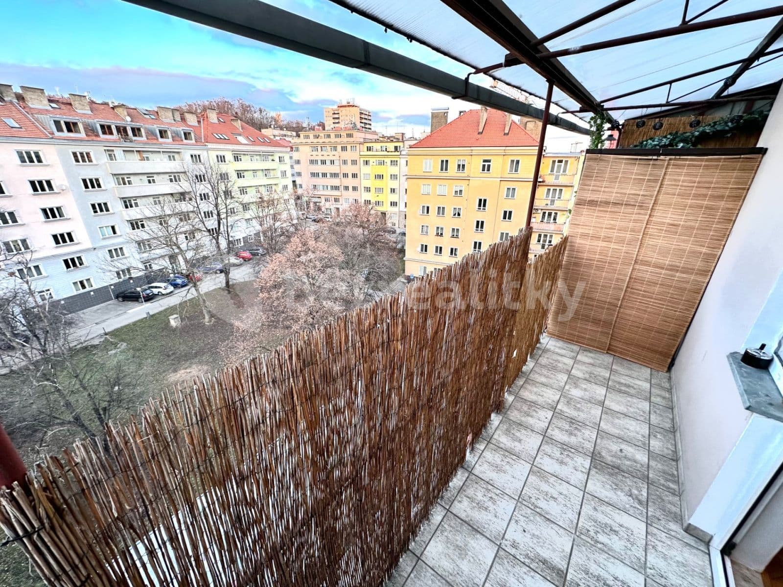 Prenájom bytu 1-izbový 16 m², Vrchlického, Praha, Praha Prenájom bytu 1-izbový 16 m², Vrchlického, Praha, Praha