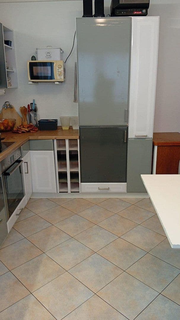 Prenájom domu 144 m², pozemek 500 m², Berlin, Berlín Prenájom domu 144 m², pozemek 500 m², Berlin, Berlín