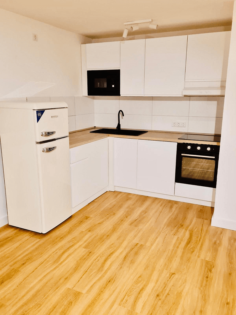 Prenájom bytu 1-izbový 49 m², Prinzess Luise Str. 75, Mülheim an der Ruhr, Severné Porýnie - Westfálsko Prenájom bytu 1-izbový 49 m², Prinzess Luise Str. 75, Mülheim an der Ruhr, Severné Porýnie - Westfálsko