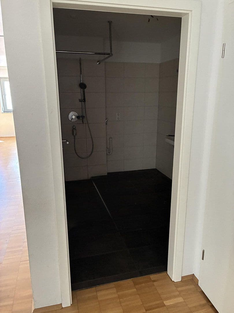 Prenájom bytu 3-izbový 85 m², Nordbergstrasse 25, Heilbronn, Bádensko-Wurttembersko Prenájom bytu 3-izbový 85 m², Nordbergstrasse 25, Heilbronn, Bádensko-Wurttembersko