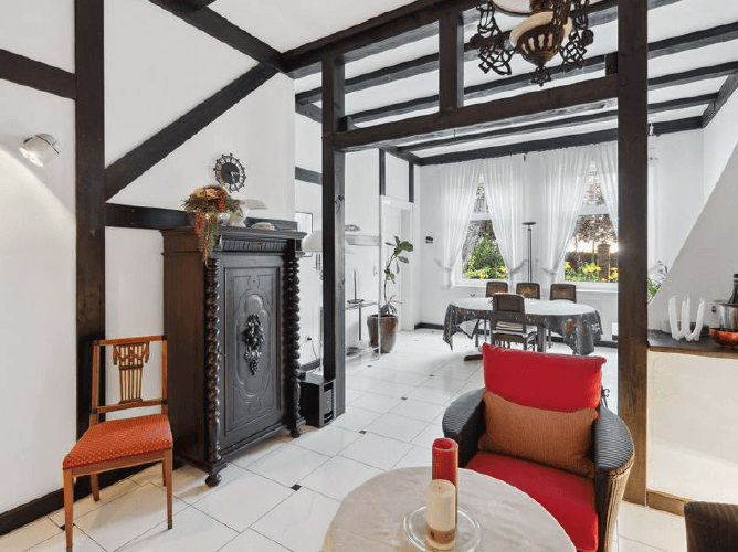 Prenájom bytu 5-izbový 160 m², Wedemark, Dolné Sasko Prenájom bytu 5-izbový 160 m², Wedemark, Dolné Sasko