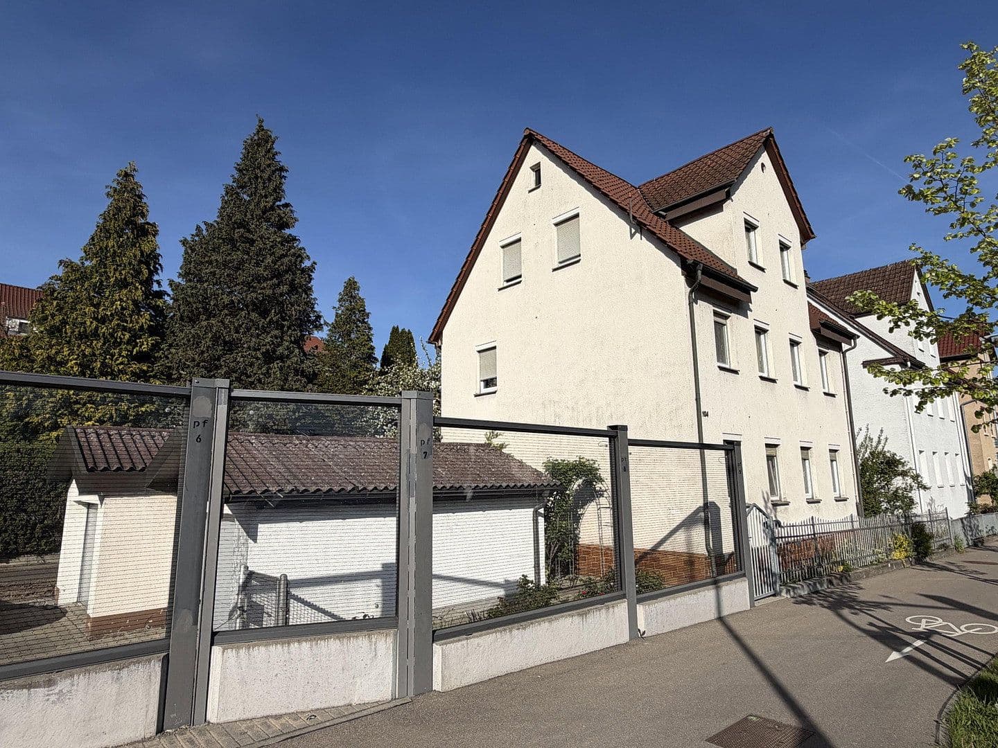 Predaj domu 140 m², pozemek 450 m², Göppingen, Bádensko-Wurttembersko Predaj domu 140 m², pozemek 450 m², Göppingen, Bádensko-Wurttembersko
