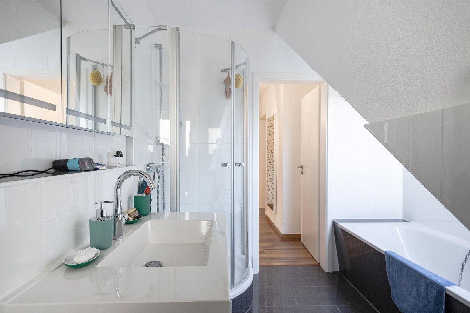 Predaj bytu 5-izbový 120 m², Braunschweig, Dolné Sasko Predaj bytu 5-izbový 120 m², Braunschweig, Dolné Sasko