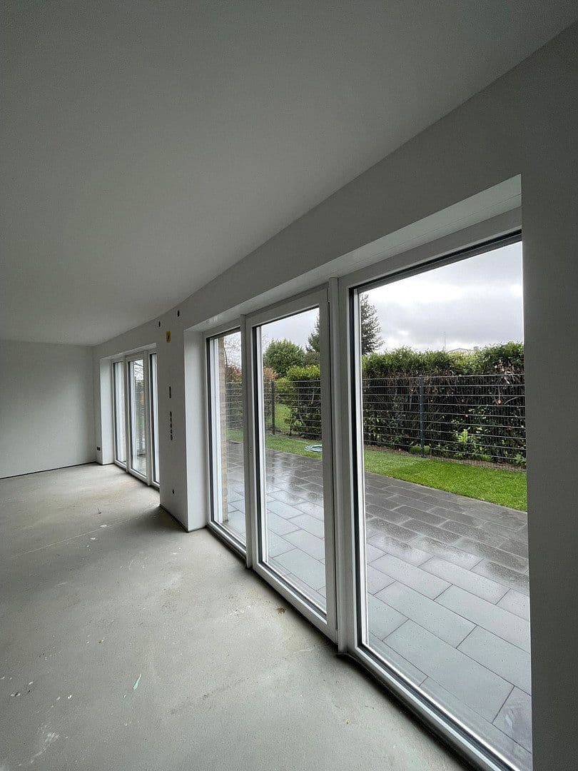 Prenájom bytu 3-izbový 122 m², Kempen, Severné Porýnie - Westfálsko Prenájom bytu 3-izbový 122 m², Kempen, Severné Porýnie - Westfálsko