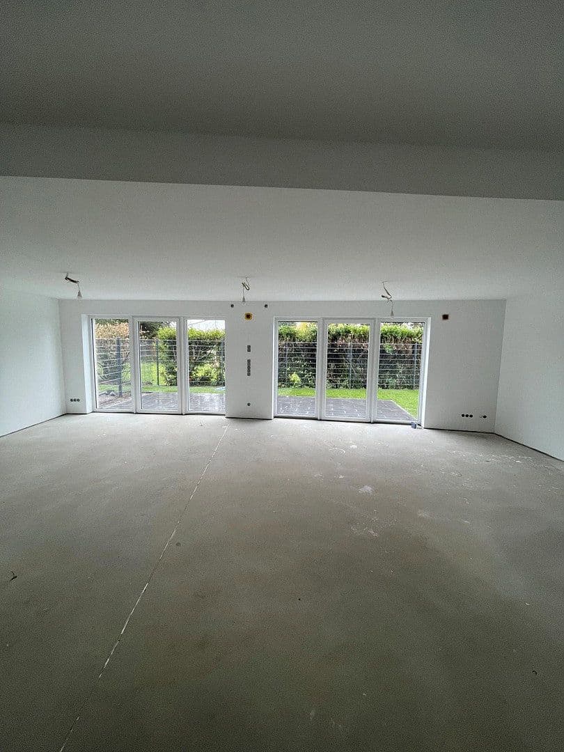 Prenájom bytu 3-izbový 122 m², Kempen, Severné Porýnie - Westfálsko Prenájom bytu 3-izbový 122 m², Kempen, Severné Porýnie - Westfálsko