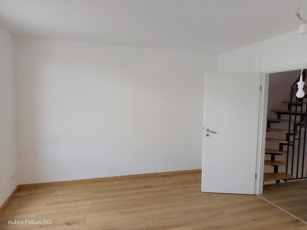 Predaj domu 141 m², pozemek 190 m², Weinheim, Bádensko-Wurttembersko Predaj domu 141 m², pozemek 190 m², Weinheim, Bádensko-Wurttembersko